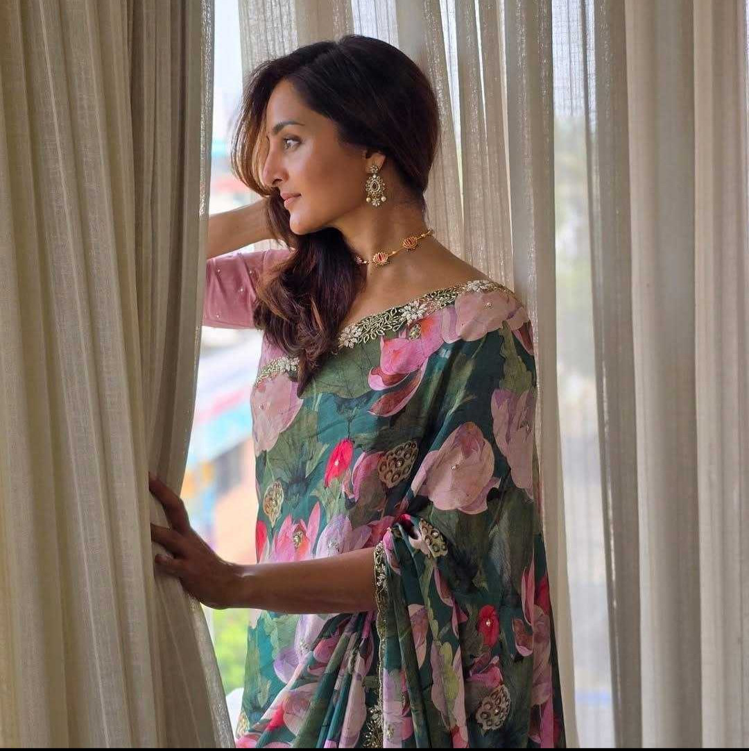 Soft Chinnon Fabric Saree With Digital Print